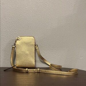Vince Camuto Metallic Gold Pebbled Crossbody Phone Wallet